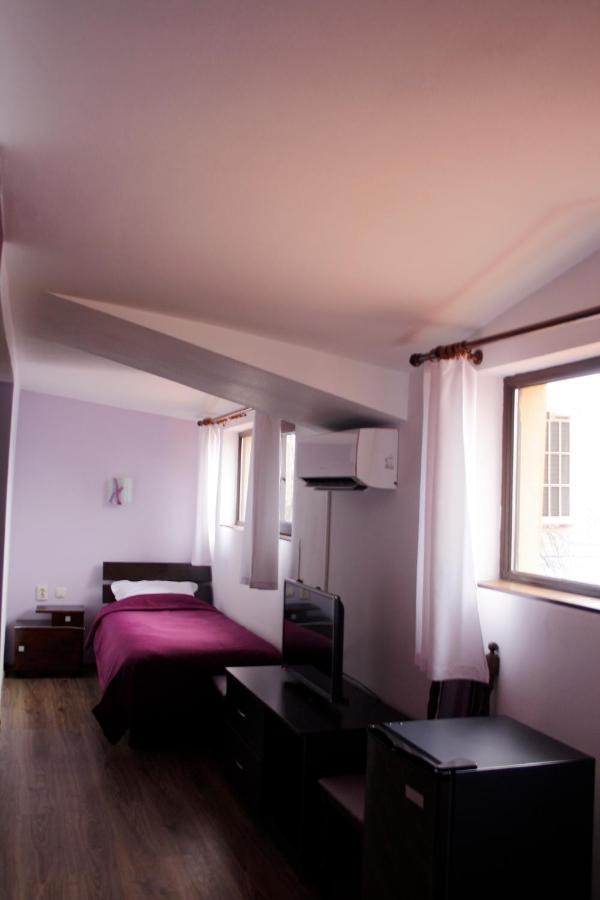 Guest House Bulgari Kazanlŭk Exterior foto